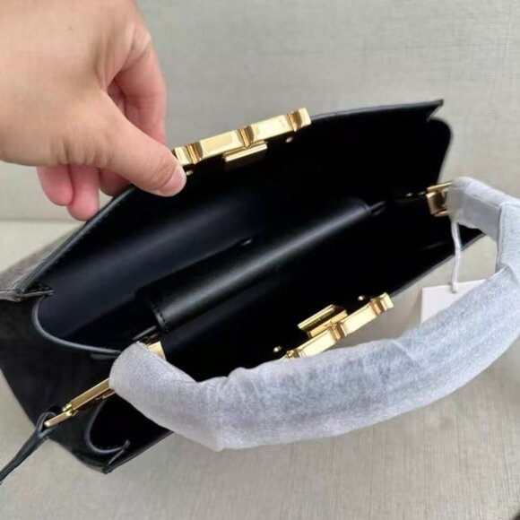 95% NEW TORY BURCH ELEANOR CROC-EMBOSSED SATCHEL - Picture 4 of 7